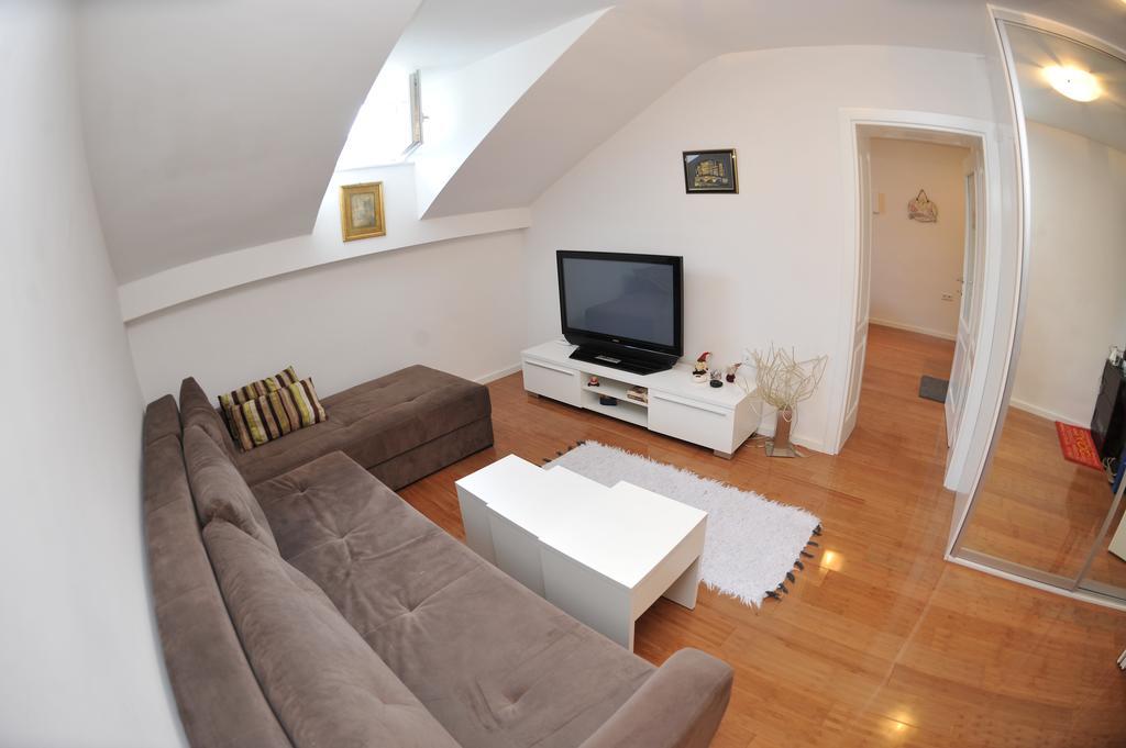 Main Street Apartment Sarajevo Luaran gambar
